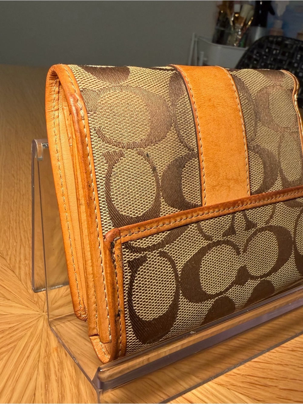 Coach Vachetta Leather Signature Canvas Trifold Wallet - Picture 5 of 16